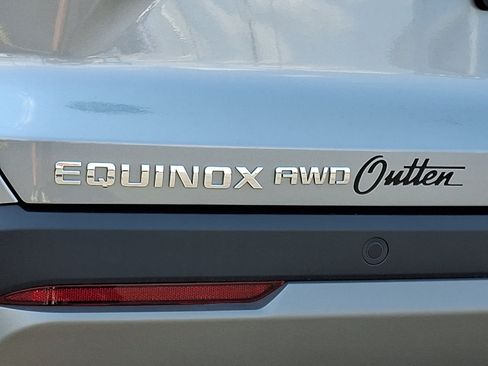 New 2026 Chevrolet Equinox LT w/ Safety and Technology Package AWD/4WD image 11
