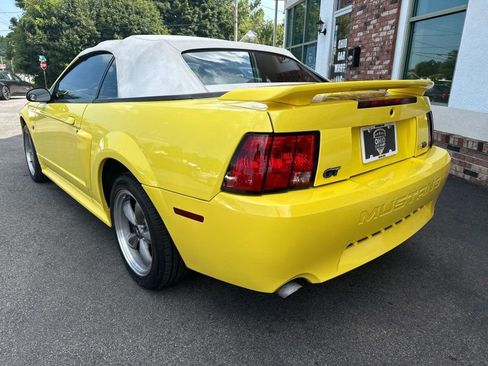 Used 2001 Ford Mustang GT image 11