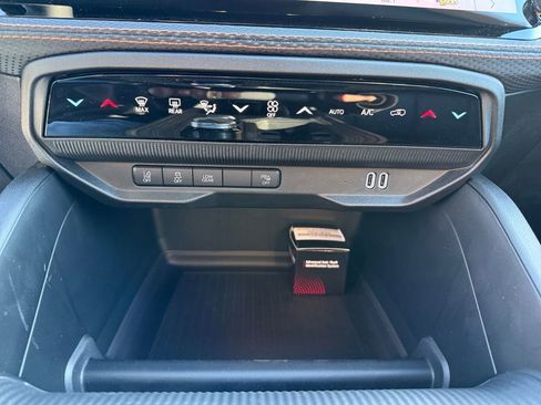 New 2026 Jeep Cherokee Limited AWD/4WD image 25