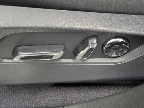 Used 2024 Acura RDX SH-AWD image 23