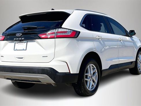 Certified 2022 Ford Edge SEL w/ Convenience Package image 5
