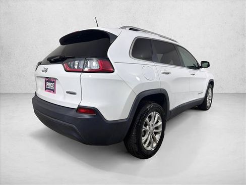 Used 2019 Jeep Cherokee Latitude w/ Popular Appearance Group FWD image 3