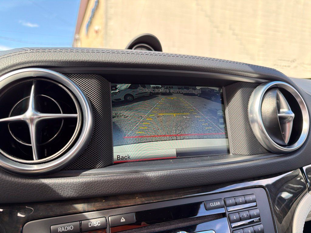 Used 2015 Mercedes-Benz SL 550 image 30