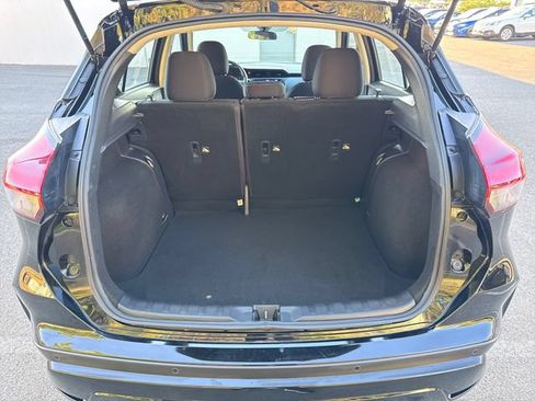 Used 2023 Nissan Kicks SV FWD image 12