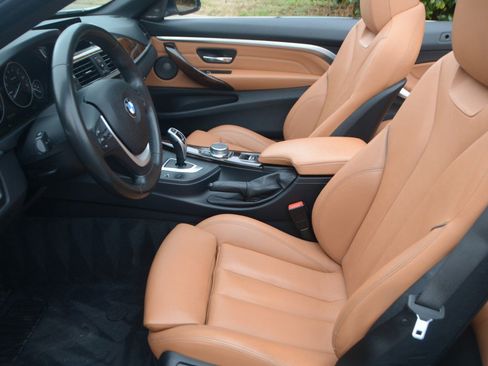 Used 2020 BMW 440i Convertible w/ Convenience Package image 11