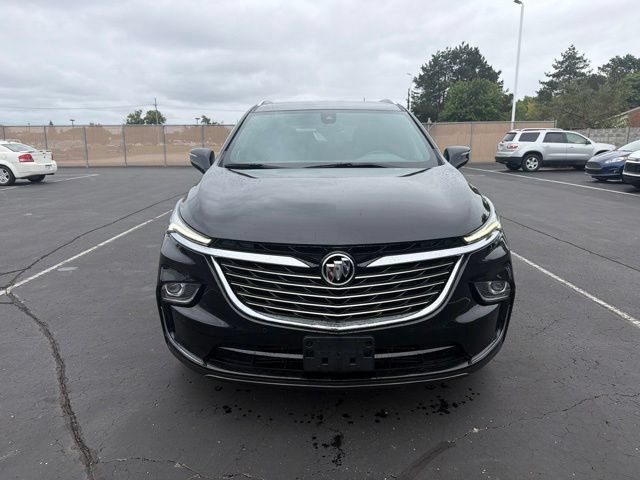 Used 2023 Buick Enclave Essence FWD image 3
