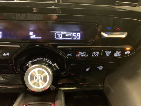 Used 2023 Acura MDX SH-AWD w/ Technology Package image 34