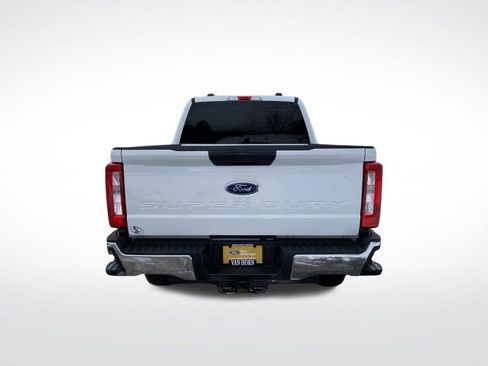 Used 2024 Ford F250 XLT image 12