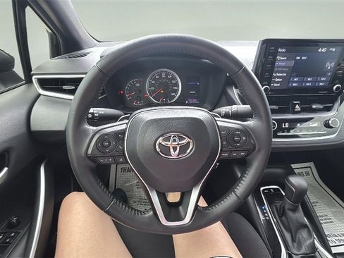 Used 2022 Toyota Corolla SE image 8
