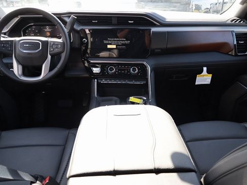 New 2026 GMC Sierra 3500 Denali w/ Technology Package image 19