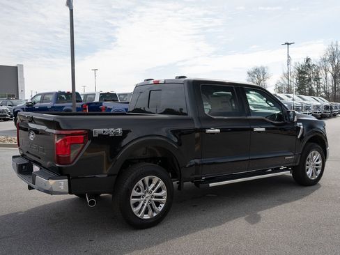 New 2026 Ford F150 XLT w/ Equipment Group 302A MID image 10