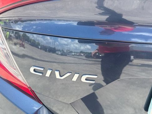 Used 2020 Honda Civic LX image 5