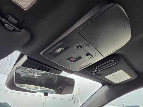 Used 2025 Toyota Camry SE FWD image 19