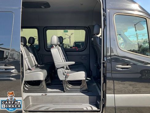 Used 2024 Mercedes-Benz Sprinter 2500 image 27