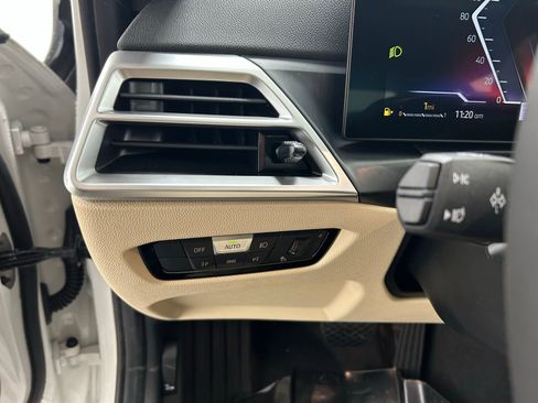 Used 2026 BMW 330i xDrive Sedan w/ Premium Package image 28