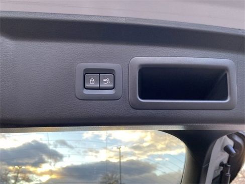 Certified 2025 MAZDA CX-30 2.5 Turbo w/ Premium Plus Pkg image 33