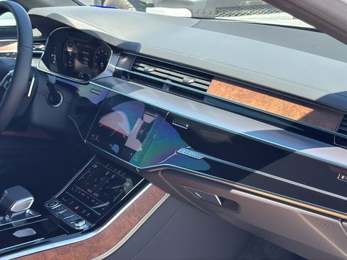 Used 2025 Audi A8 L 3.0T image 29