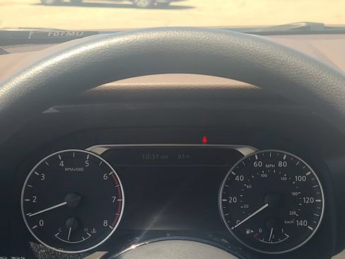 Used 2023 Nissan Rogue SV AWD/4WD image 14