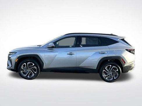 New 2025 Hyundai Tucson Limited AWD/4WD image 2