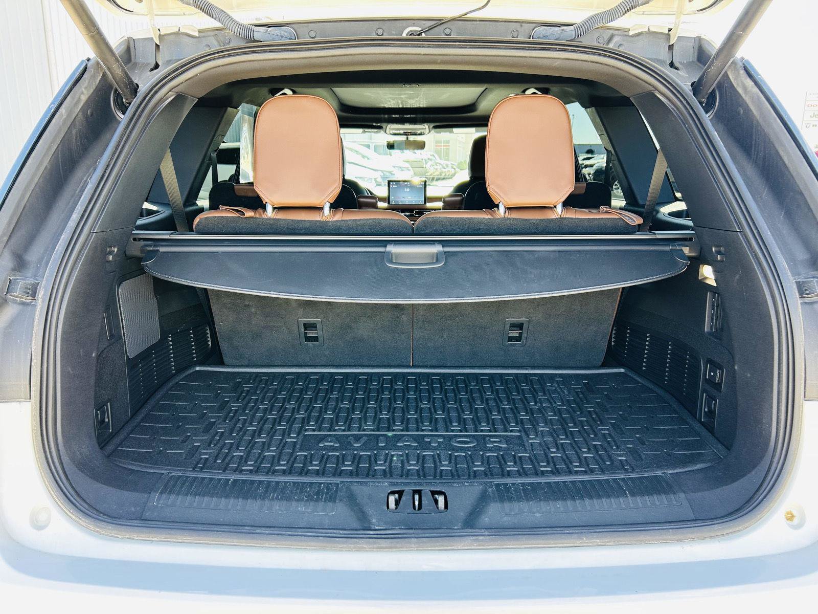 Used 2023 Lincoln Aviator Reserve w/ Equipment Group 201A AWD/4WD image 35