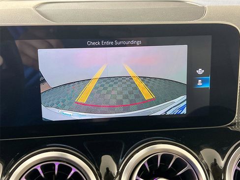 Certified 2021 Mercedes-Benz GLB 250 4MATIC image 14