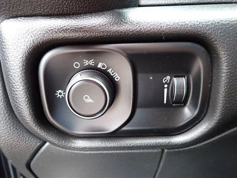 Used 2022 RAM 2500 Tradesman AWD/4WD image 15
