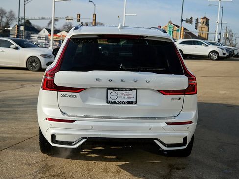 New 2026 Volvo XC60 B5 Plus w/ Climate Package image 10