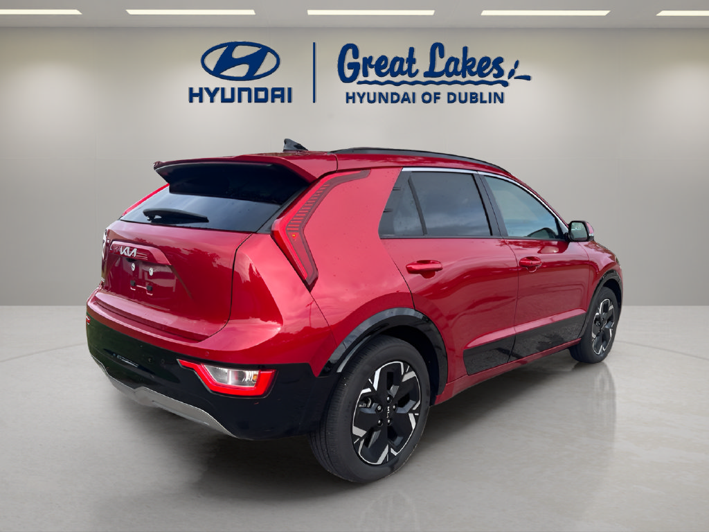 Used 2023 Kia Niro Wind w/ Wind Preserve Package FWD image 5