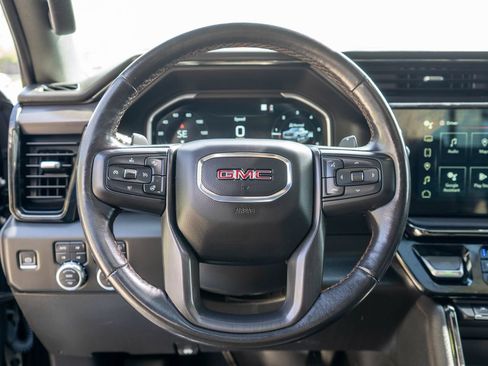 Used 2022 GMC Sierra 1500 AT4 w/ AT4 Premium Package AWD/4WD image 17