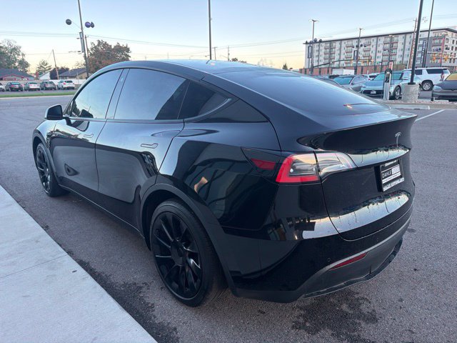 Used 2021 Tesla Model Y 2WD image 5