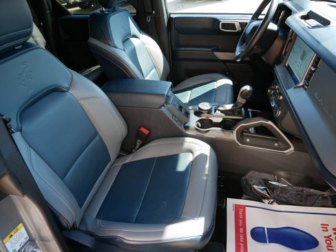 Certified 2023 Ford Bronco Outer Banks AWD/4WD image 23