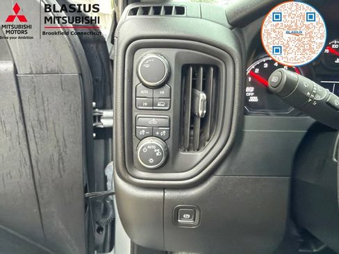 Used 2024 Chevrolet Silverado 1500 Custom AWD/4WD image 28