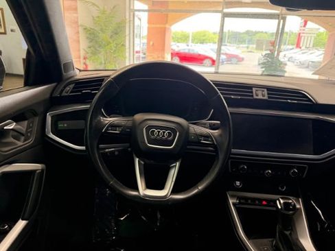 Used 2021 Audi Q3 2.0T Premium w/ Convenience Package AWD/4WD image 11