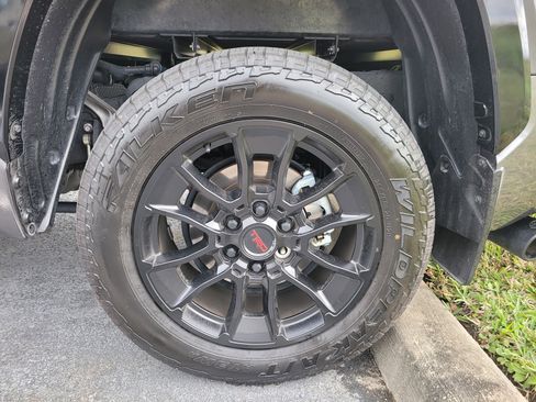 Used 2025 Toyota Tundra Platinum image 8