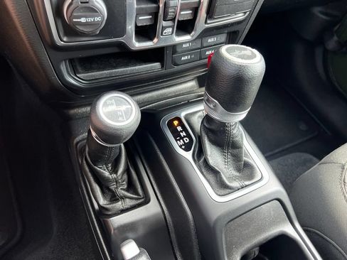 Used 2020 Jeep Wrangler Unlimited Sport S AWD/4WD image 14