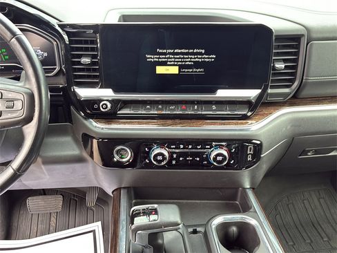 Used 2023 GMC Sierra 1500 Elevation image 29