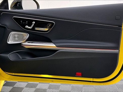 Used 2026 Mercedes-Benz CLE 300 4MATIC Cabriolet image 25