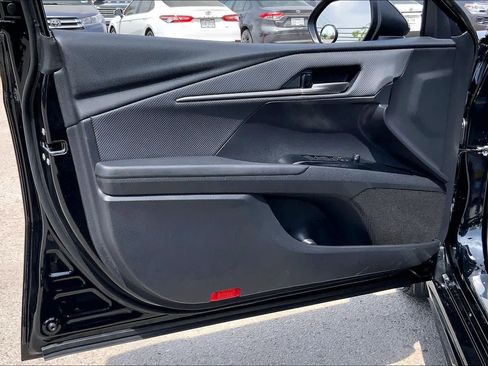 Used 2026 Toyota Camry SE w/ Multimedia Upgrade Package image 22