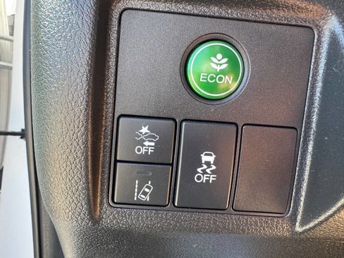Used 2022 Honda HR-V EX image 16