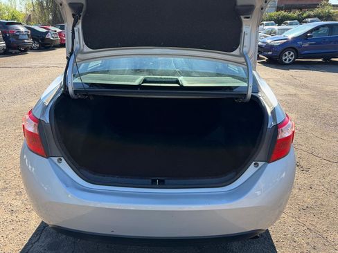 Used 2019 Toyota Corolla LE image 23