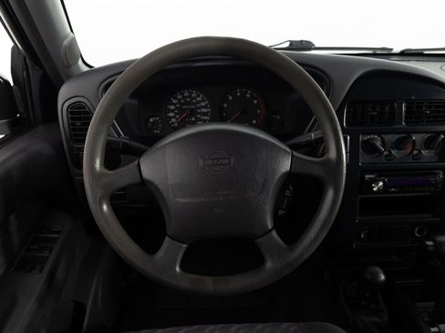 Used 1997 Nissan Pathfinder LE AWD/4WD image 24