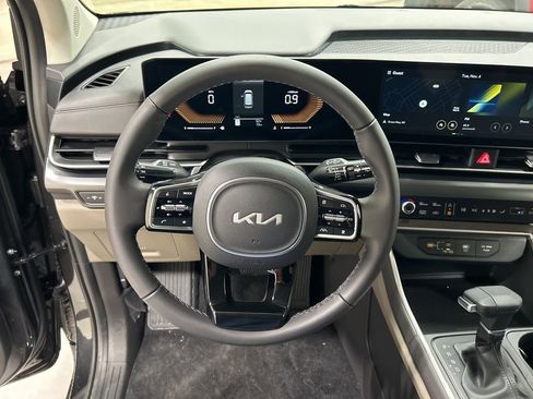 New 2026 Kia Carnival image 13
