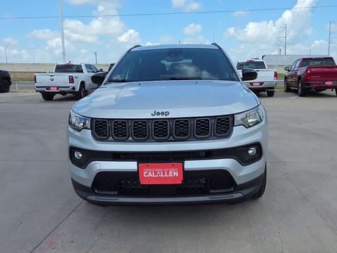 New 2026 Jeep Compass Latitude AWD/4WD image 3
