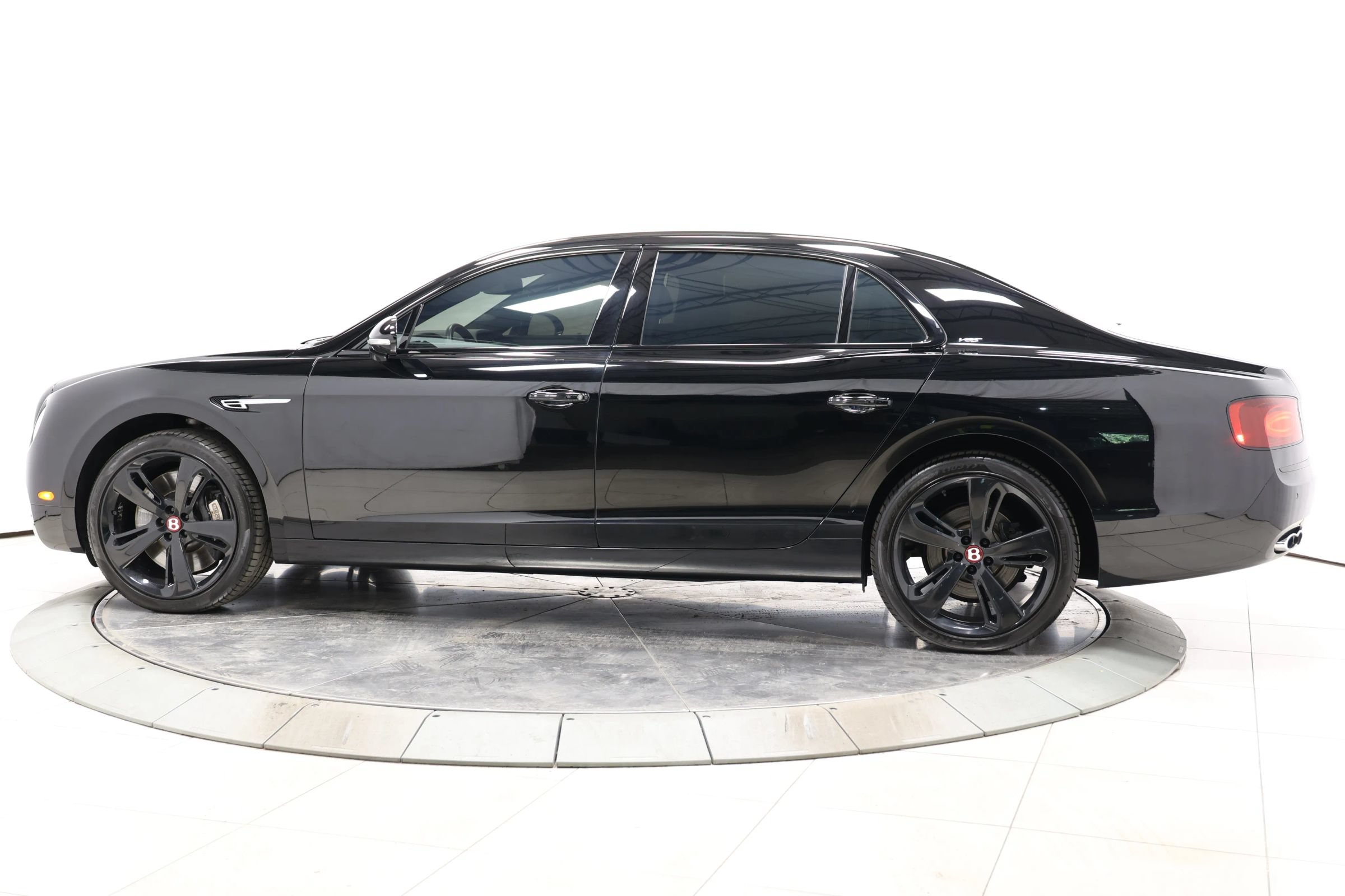 Used 2018 Bentley Flying Spur S V8 w/ Black Edition AWD/4WD image 9