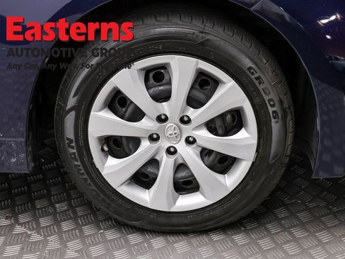 Used 2023 Toyota Corolla LE w/ Carpet Mat Package (TMS) FWD image 27