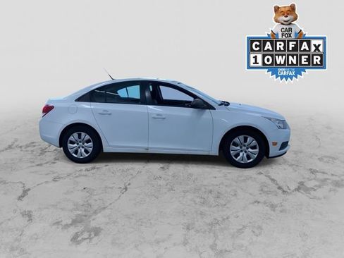 Used 2013 Chevrolet Cruze LS FWD image 2