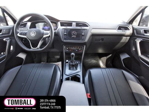 Used 2023 Volkswagen Tiguan SE image 10