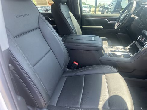 Used 2025 GMC Sierra 2500 Denali w/ Technology Package AWD/4WD image 34