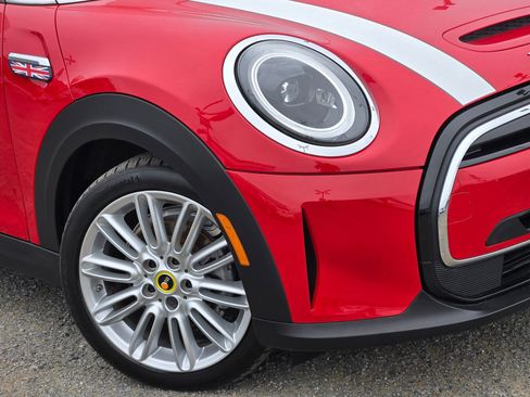 Used 2024 MINI Cooper SE image 9