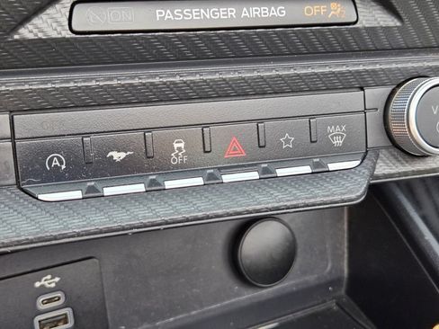 Used 2024 Ford Mustang Convertible RWD image 25